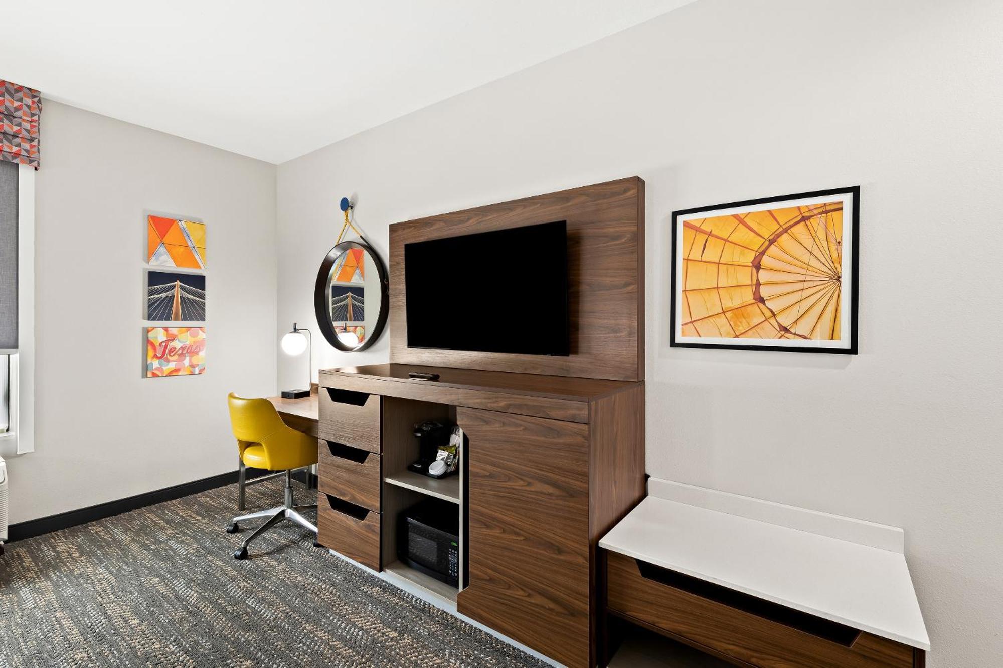 Hampton Hotel