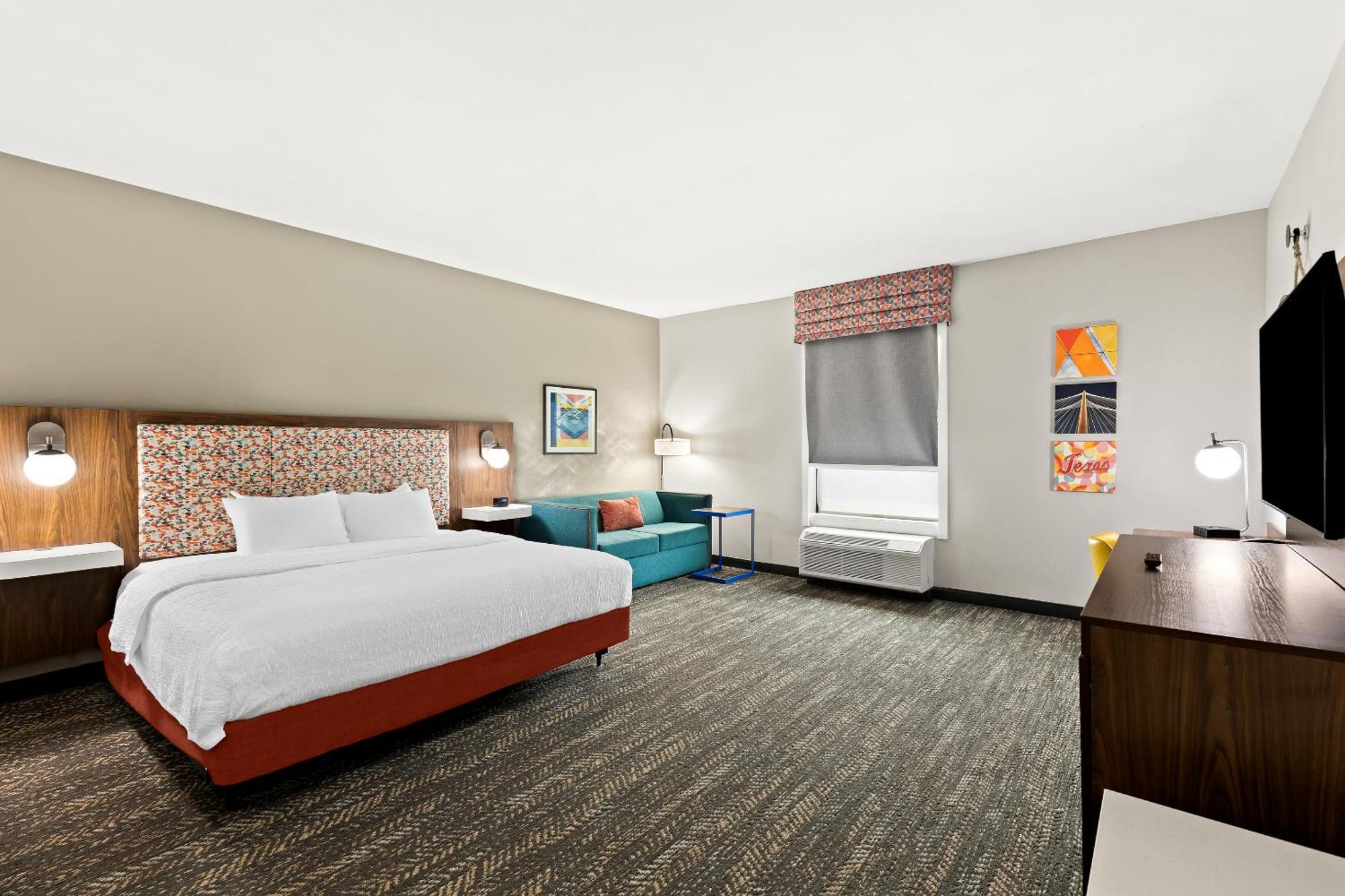 Hotel Hampton 3*